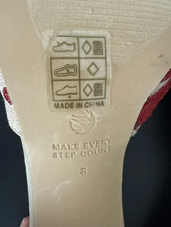 THE JANE SIGNATURE 3D FLORAL APPLIQUÉ OASIS SOCIETY Kitten Heel Mule - Picture 10 of 11